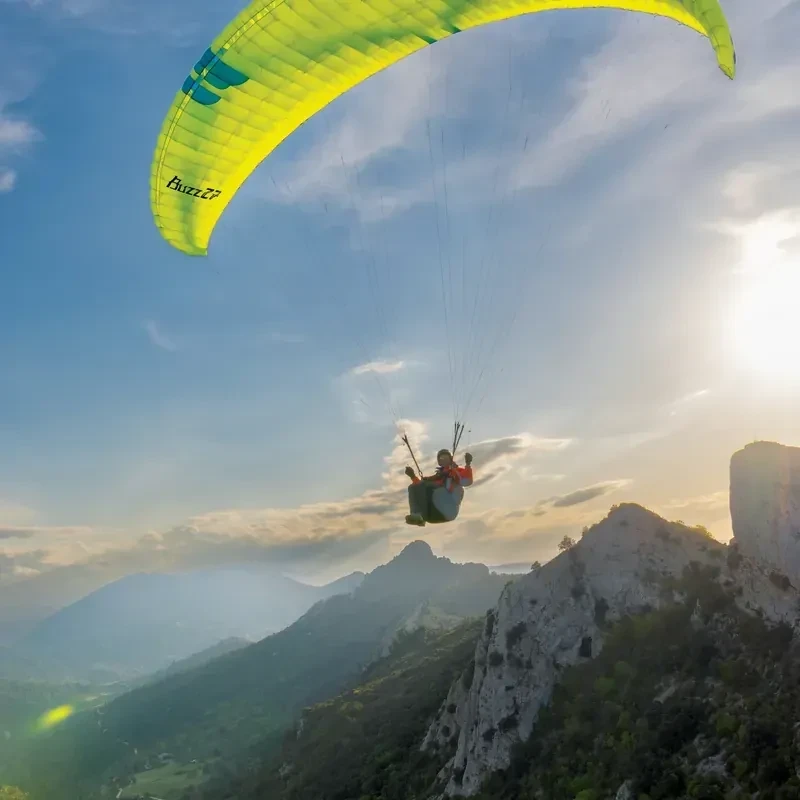 Ozone BUZZ Z7 - Parapente Progression Intermédiaire EN B | Flying Fish
